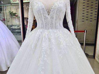 ชุดเจ้าสาวอ้วน ชุดแต่งงานไซส์ใหญ่ Bridal Dress Shop Bangkok Thailand